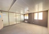 Local comercial en alquiler con 161m² en Barcelona, en la zona de Vilapicina i la Torre Llobeta, Carrer de Vèlia foto