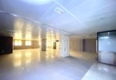 Local comercial en alquiler con 161m² en Barcelona, en la zona de Vilapicina i la Torre Llobeta, Carrer de Vèlia foto