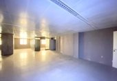 Local comercial en alquiler con 161m² en Barcelona, en la zona de Vilapicina i la Torre Llobeta, Carrer de Vèlia foto