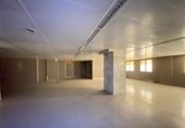Local comercial en alquiler con 161m² en Barcelona, en la zona de Vilapicina i la Torre Llobeta, Carrer de Vèlia foto
