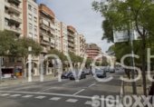 Local comercial en venta con 105m² en Barcelona, en la zona de l'Antiga Esquerra de l'Eixample, Carrer d'Aragó foto