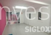 120m² commercial premises for sale in Barcelona, in the area of Sant Antoni, Avinguda del Paral.lel photo