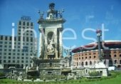 120m² commercial premises for sale in Barcelona, in the area of Sant Antoni, Avinguda del Paral.lel photo