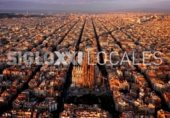 224m² commercial premises for sale in Barcelona, in the area of el Guinardó, Avinguda de la Mare de Déu de Montserrat photo