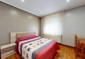 Hotel en venta con 900m² en Mataporquera, Mataporquera foto