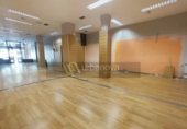 Local comercial en alquiler con 125m² en Logroño foto