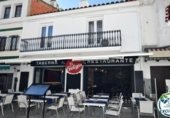 174m² restaurant for sale in Roses, Carrer Josep Sabater photo