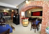 174m² restaurant for sale in Roses, Carrer Josep Sabater photo