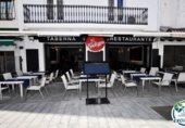 174m² restaurant for sale in Roses, Carrer Josep Sabater photo