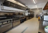 174m² restaurant for sale in Roses, Carrer Josep Sabater photo