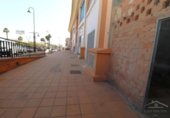 Local comercial en venta con 184m² en Coín, Calle Doctor Palomo y Anaya foto