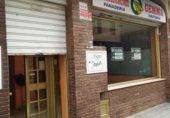 Peluqueria en venta con inquilinos con 75m² en Córdoba, Calle Joaquín Sama Naharro foto