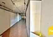 Local comercial
en venda
amb 181m² a Santa Coloma de Gramenet, Carrer Sant Domènec foto