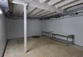 1000m² warehouse industrial for sale in Guijuelo, Calle La Góndola photo