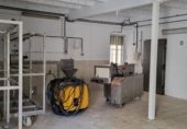 1000m² warehouse industrial for sale in Guijuelo, Calle La Góndola photo