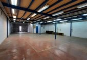 325m² warehouse industrial for sale in Erandio, in the area of Asua photo