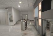 Local comercial en alquiler con 390m² en Linares foto