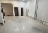 Local comercial en alquiler con 390m² en Linares foto