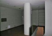 150m² commercial premises for sale in León, in the area of Center, Calle de la Guardia Civil photo