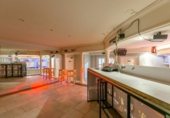 359m² bar for sale in Peralta, Calle Dabán photo
