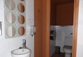 Local comercial en venta con 69m² en Oviedo, en la zona de El Cristo foto