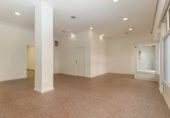 100m² commercial premises for sale in Torrevieja, Calle Santomera photo