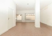 100m² commercial premises for sale in Torrevieja, Calle Santomera photo