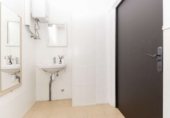 100m² commercial premises for sale in Torrevieja, Calle Santomera photo