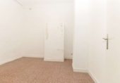 100m² commercial premises for sale in Torrevieja, Calle Santomera photo