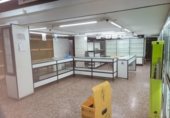 Local comercial
en venda
amb 170m² a Cadis, Calle Utrera foto