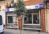 Local comercial
en venda
amb 170m² a Cadis, Calle Utrera foto