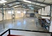 675m² warehouse industrial for sale in Arganda del Rey, Calle de la Granja photo