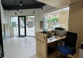 158m² office, commercial premises for sale in Cornellà de Llobregat photo