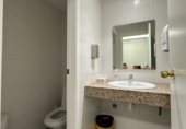 158m² office, commercial premises for sale in Cornellà de Llobregat photo