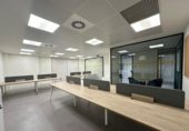 158m² office, commercial premises for sale in Cornellà de Llobregat photo