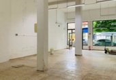 120m² commercial premises for rent in Gijón, in the area of El Llano photo