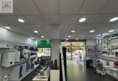 330m² commercial premises for assignment in Barcelona, in the area of Sants-Badal, Carretera Sants, 387 photo