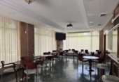 125m² bar pour vente à Laguna de Duero photo