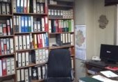 Local comercial en venta con 700m² en Cáceres, Calle Isla de Tenerife foto