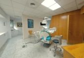Farmacia en venta con 158m² en Cádiz foto
