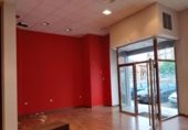 213m² commercial premises for sale in Moncada, Avenida Nueve de Octubre photo