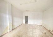 Inmobiliaria en venta con 719m² en Lora del Río, Calle Blas Infante foto