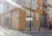 Local comercial en venta con 150m² en Onteniente, Calle Agullent foto