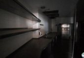 Local comercial en venta con 140m² en Figueras, Carrer de Tapis foto