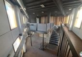 Local comercial en venta con 140m² en Figueras, Carrer de Tapis foto