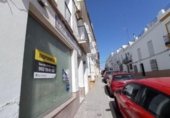 Local comercial en venta con 94m² en Villamartín, Calle Pozomonte foto