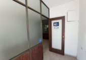 Local comercial en venta con 94m² en Villamartín, Calle Pozomonte foto