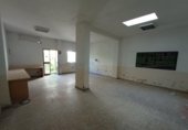 Local comercial en venta con 94m² en Villamartín, Calle Pozomonte foto