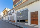 Local comercial
en venda
amb 198m² a Villamartín, Calle Extramuros foto