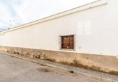 572m² commercial premises for sale in Puerto Serrano, Avenida de Cádiz photo